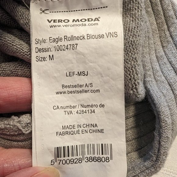 Vero Moda Sweater - Picture 6 of 6